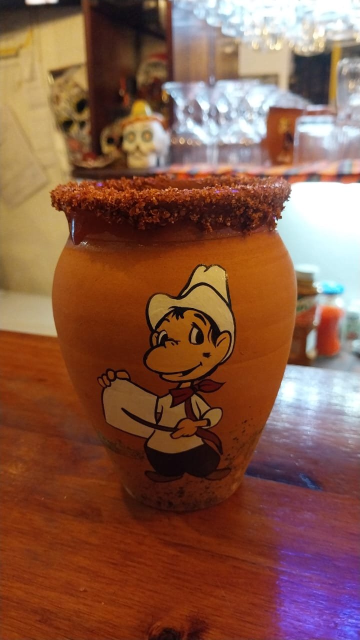 Cóctel Cantarito de María Bonita